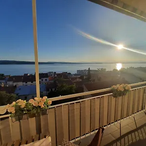  Apartman View