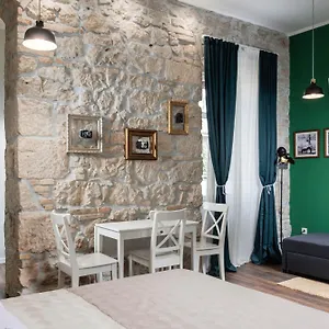 4* Apartman Photel
